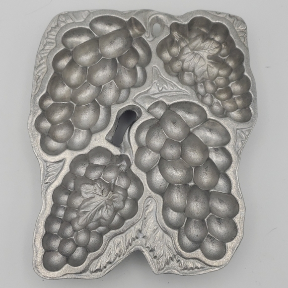 Wilton Other - Wilton Grape Mold Jello Cake Tin Muffin Pan Ice